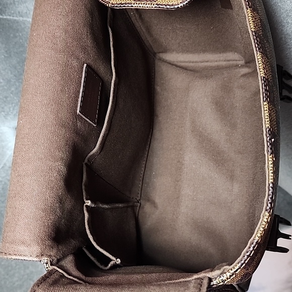 Authentic Louis Vuitton Melvillle reporter PM size - Picture 15 of 17